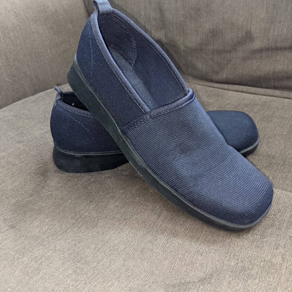Bass shoes 9